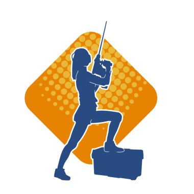 Makineli elektrikli matkap taşıyan kadın bir inşaat işçisinin silueti. Elektrikli matkap tutan bir kadın inşaatçının silueti..