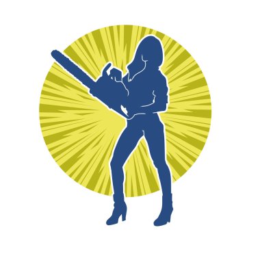 Elektrikli testereli seksi bir kadın işçinin silüeti. Elinde testere tutan bir oduncu gibi giyinmiş seksi kadın duruşu silueti..