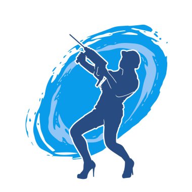 Makineli elektrikli matkap taşıyan kadın bir inşaat işçisinin silueti. Elektrikli matkap tutan bir kadın inşaatçının silueti..