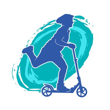 Sıradan, zayıf bir erkeğin silueti elektrikli scooter kullanıyor..