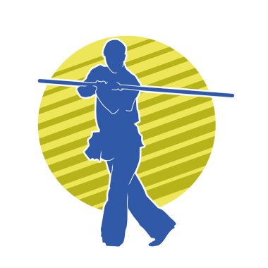 Dövüş sanatlarında dövüşen bir erkeğin silüeti, tahta sopayı silah olarak kullanıyor. Tahta sırıkla dövüş sanatları yapan bir adamın silueti..