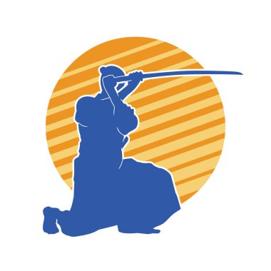 Harekete geçmiş bir kılıç savaşçısı silueti. Kılıç taşıyan bir dövüş sanatçısı silueti. Kendo dövüş sanatının silueti..