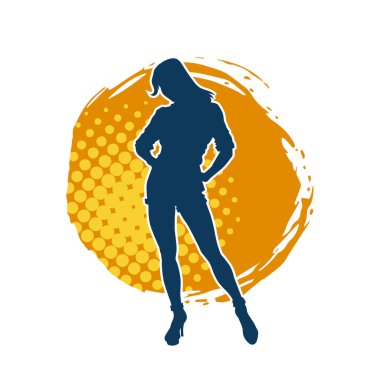 Dişi poziyonunda zayıf bir kadın modelinin silüeti. Çekici duruşu olan genç bir kadının silueti..