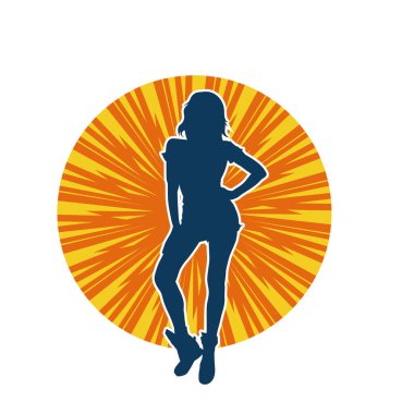 Dişi poziyonunda zayıf bir kadın modelinin silüeti. Çekici duruşu olan genç bir kadının silueti..