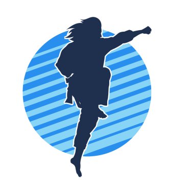 Dövüş sanatları yapan zayıf bir kadının silueti. Dövüş sanatlarında çalışan bir kadının silueti..