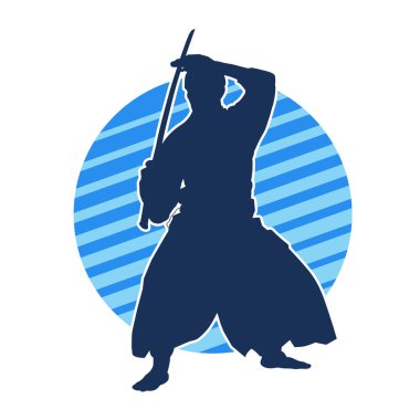 Geleneksel Japon kostümlü erkek samuray savaşçısının silueti.