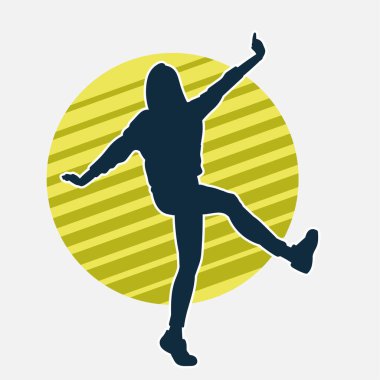 Hareketli bir kadın dansçının silueti. Dans eden zayıf bir kadının silueti..