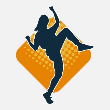 Hareketli bir kadın dansçının silueti. Dans eden zayıf bir kadının silueti..