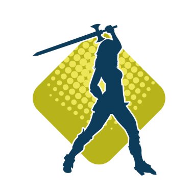 Bir kadın savaşçının silueti kılıcıyla hareket halindeyken poz veriyor. Bir kadın dövüşçünün silueti keskin bir bıçakla poz veriyor..