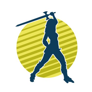 Bir kadın savaşçının silueti kılıcıyla hareket halindeyken poz veriyor. Bir kadın dövüşçünün silueti keskin bir bıçakla poz veriyor..