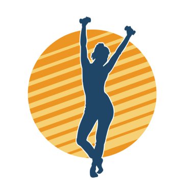 Dambıl kullanarak fiziksel egzersiz yapan ya da spor yapan kadın silueti.