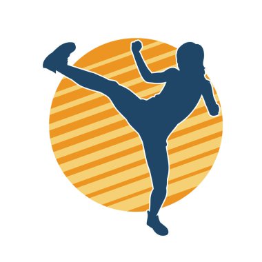 Dövüş sanatları tekmesi atan bir kadının silueti. Sportif bir kadının silueti tekme hareketi yapıyor..