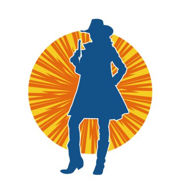 Uzun paltolu ve tabancalı kadın kovboy savaşçısının silueti. Kovboy bir kadının silueti hareket halinde. Tabancayla poz veriyor..