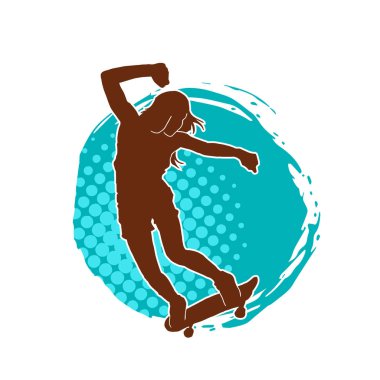 Hareket halindeki bir kadın silueti kaykay üzerinde poz veriyor. Kaykaylı şehirli bir kızın silueti..