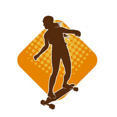 Hareket halindeki bir kadın silueti kaykay üzerinde poz veriyor. Kaykaylı şehirli bir kızın silueti..