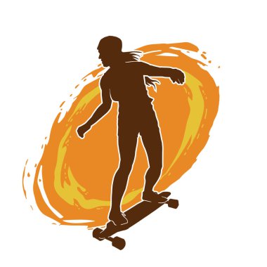 Hareket halindeki bir kadın silueti kaykay üzerinde poz veriyor. Kaykaylı şehirli bir kızın silueti..