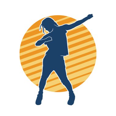 Hareketli bir kadın dansçının silueti. Dans eden zayıf bir kadının silueti..