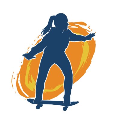 Hareket halindeki bir kadın silueti kaykay üzerinde poz veriyor. Kaykaylı şehirli bir kızın silueti..