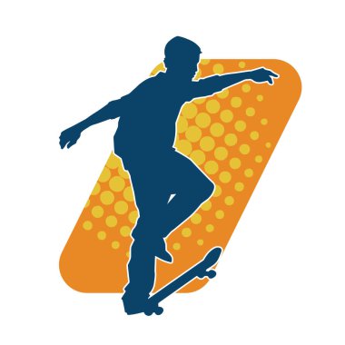 Hareket halindeki bir erkek silueti kaykay üzerinde poz veriyor. Kaykaylı bir şehir çocuğunun silueti..