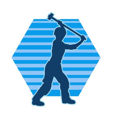 Çalışan bir işçinin silueti balyoz aletini kullanarak hareket halinde poz verir.