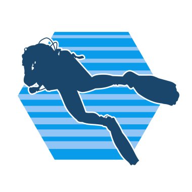 Tüple dalış yapan bir erkeğin silueti.