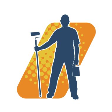 Boya işi yapan bir erkek işçinin silüeti. Bir iç ressamın silueti..