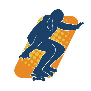 Hareket halindeki bir kadın silueti kaykay üzerinde poz veriyor. Kaykaylı şehirli bir kızın silueti..