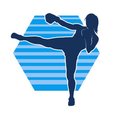 Hareketli kadın kickboksör atletinin silueti. Tekme atan bir kadının silueti..