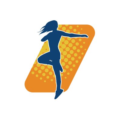 Zayıf, spor yapan bir kadının silueti. Fiziksel egzersiz yapan bir kadının silüeti.. 