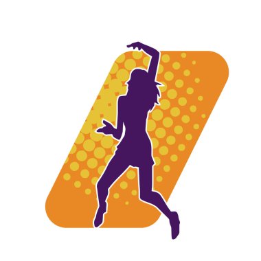 Hareketli pozlarda mini etek giyen bir kadın dansçının silueti. Zayıf bir kadının silueti mutlu bir şekilde dans ediyor..