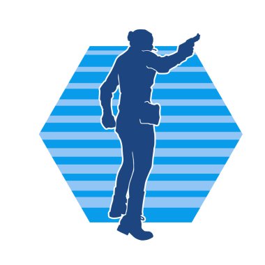 Kurşungeçirmez yelek giyen ve tabanca taşıyan bir kadın özel kuvvet polisinin silüeti..