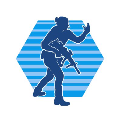 Kurşungeçirmez yelek giyen ve makineli tüfek taşıyan bir kadın özel kuvvet polisinin silueti..