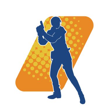 Kurşungeçirmez yelek giyen ve tabanca taşıyan bir kadın özel kuvvet polisinin silüeti..