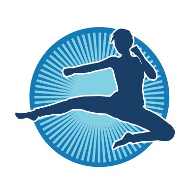 Dövüş sanatları tekmesi atan bir kadının silueti. Sportif bir kadının silueti tekme hareketi yapıyor..