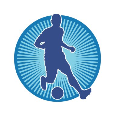 Futbol oynayan bir adamın silüeti. Hareket halindeki bir futbolcunun silueti.