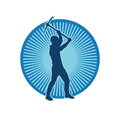 Görev sırasında baltayla dolaşan işçi kostümlü bir adamın silüeti. Bir madencinin hareket halindeki silueti balta aracı ile poz verir.