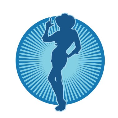 Kovboy kostümü giymiş bir kadın modelin silueti. Poz vermiş bir kovboy kızın silueti..