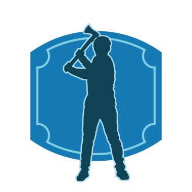 Balta sallayan bir erkek işçinin silueti. Balta sallayan bir orman oduncusunun silueti..