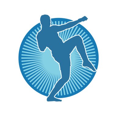 Hareketli erkek kickboksör atletinin silueti. Tekme atan bir adamın silueti..