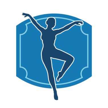 Hareketli bir kadın balerin silueti. Dans eden balerin kızın silueti..