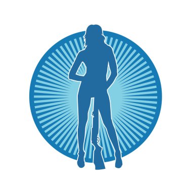 Kadın bir savaşçının silueti, tüfekle poz veriyor. Uzun namlulu ateşli silah taşıyan bir kadın avcının silueti.