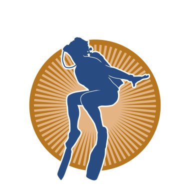 Erkek bir dalgıcın silueti. Dalış pozisyonunda bir adamın silueti..