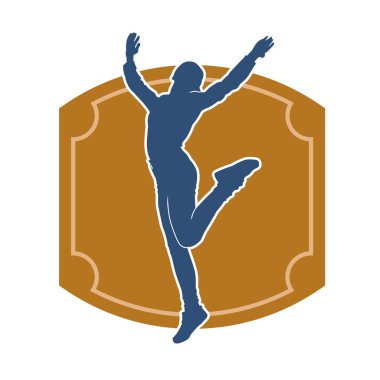 Hareketli bir kadın dansçının silueti. Dans eden zayıf bir kadının silueti..