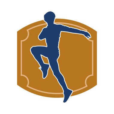 Koşu pozisyonundaki bir adamın silüeti. Siluet erkek koşusu pozu.