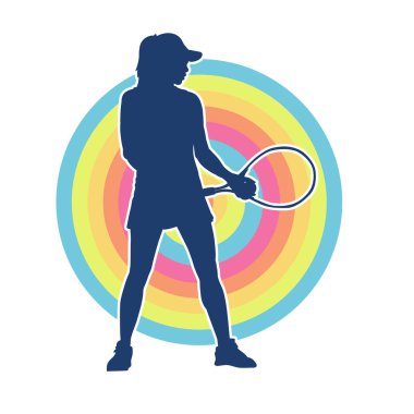 Hareketli bir bayan tenisçinin silueti. Raketle tenis oynayan bir kadının silueti..