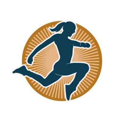 Neşeli bir şekilde atlayan mutlu, zayıf bir kadının silueti.