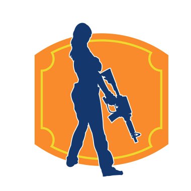 Makineli tüfek taşıyan kadın savaşçının silueti.. 