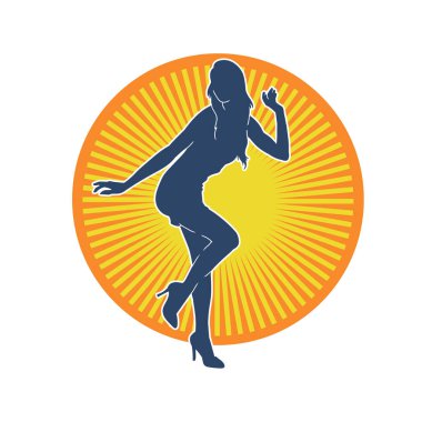 Hareketli bir kadın dansçının silueti. Dans eden zayıf bir kadının silueti..