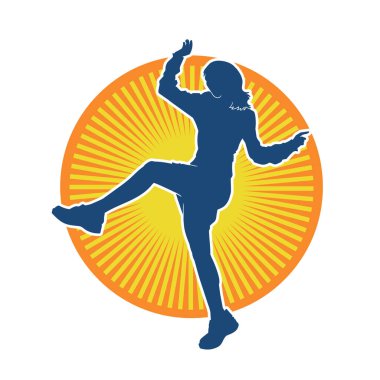 Hareketli bir kadın dansçının silueti. Mutlu dans eden bir kadının silueti..