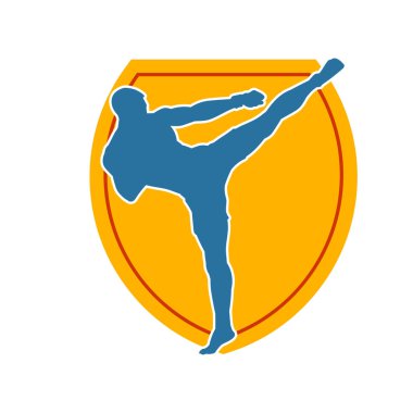 Hareketli erkek kickboksör atletinin silueti. Tekme atan bir adamın silueti..